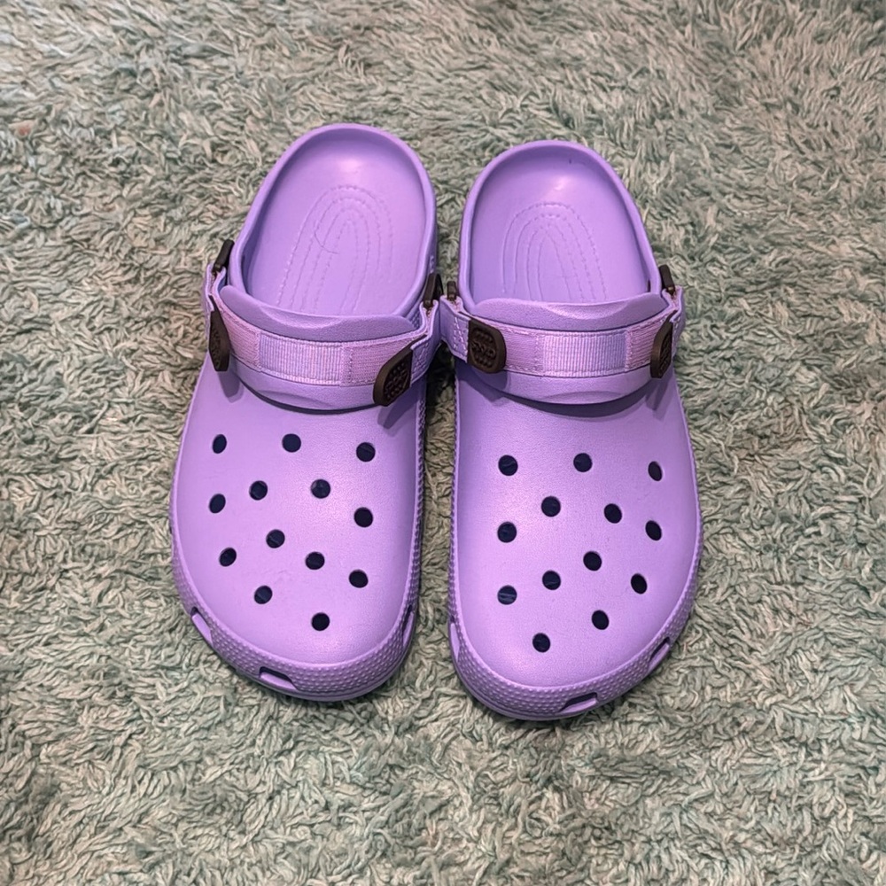 Crocs slip resistant clogs